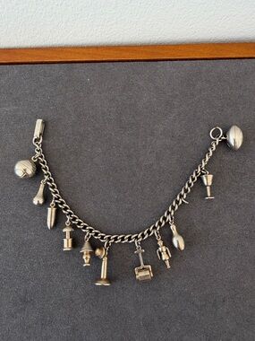 Vintage Silver-Tone Charm Bracelet – 11 Retro Charms – 6” Chain